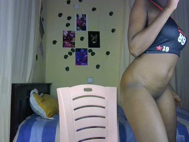 Ambrosiana's BongaCams show and profile