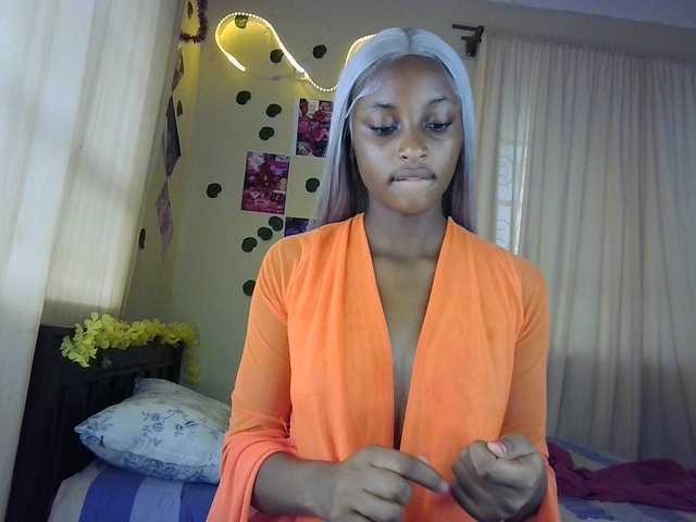 Ambrosiana's BongaCams show and profile