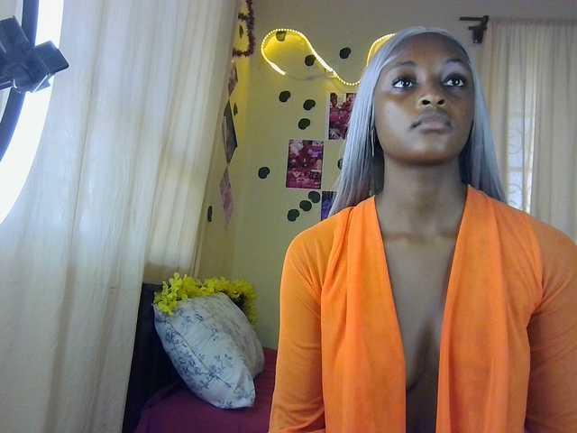 Ambrosiana's BongaCams show and profile