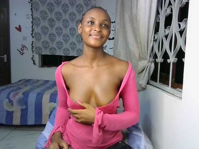 Ambrosiana's BongaCams show and profile