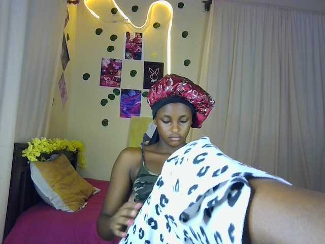 Ambrosiana's BongaCams show and profile