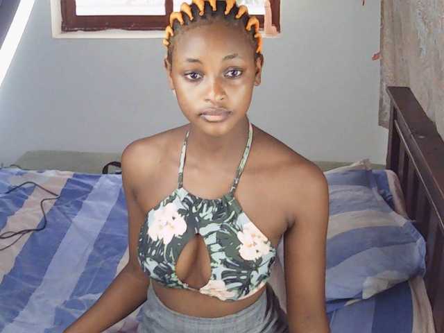 Ambrosiana – webcam model profile photo