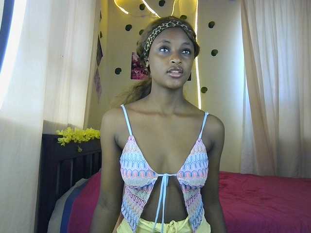 Ambrosiana's BongaCams show and profile