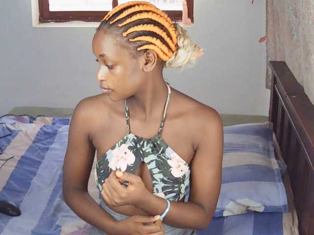 Ambrosiana – webcam model profile photo