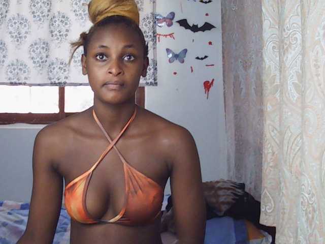 Ambrosiana's BongaCams show and profile