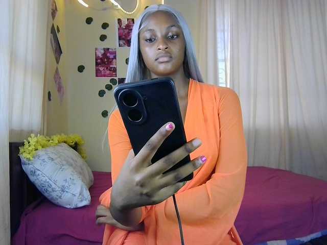 Ambrosiana's BongaCams show and profile