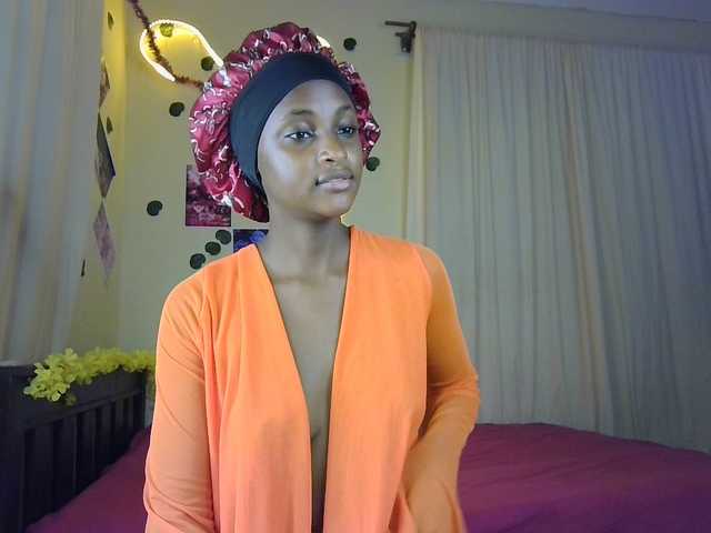 Ambrosiana's BongaCams show and profile