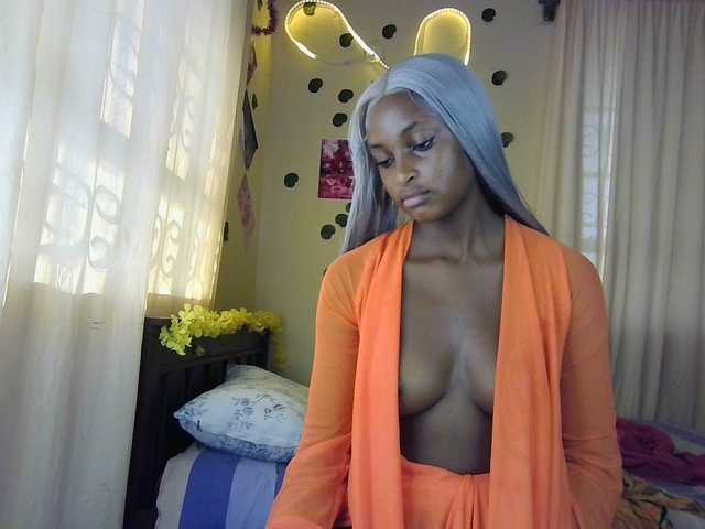 Ambrosiana's BongaCams show and profile