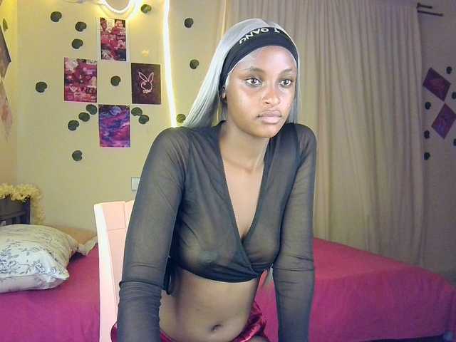 Ambrosiana's BongaCams show and profile