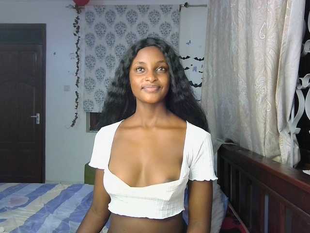 Ambrosiana's BongaCams show and profile