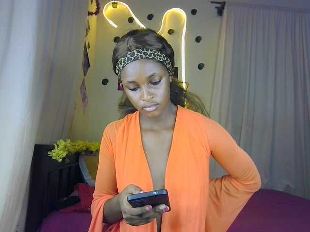 Ambrosiana's BongaCams show and profile