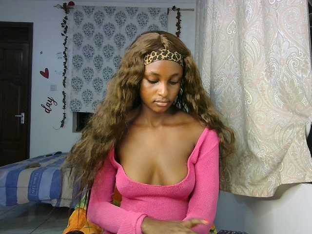 Ambrosiana's BongaCams show and profile