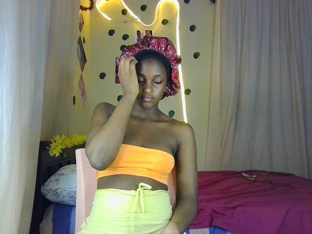 Ambrosiana's BongaCams show and profile