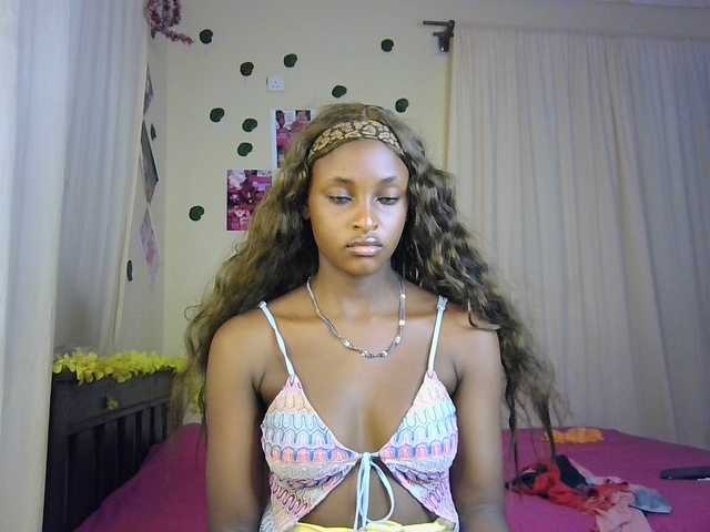 Ambrosiana's BongaCams show and profile