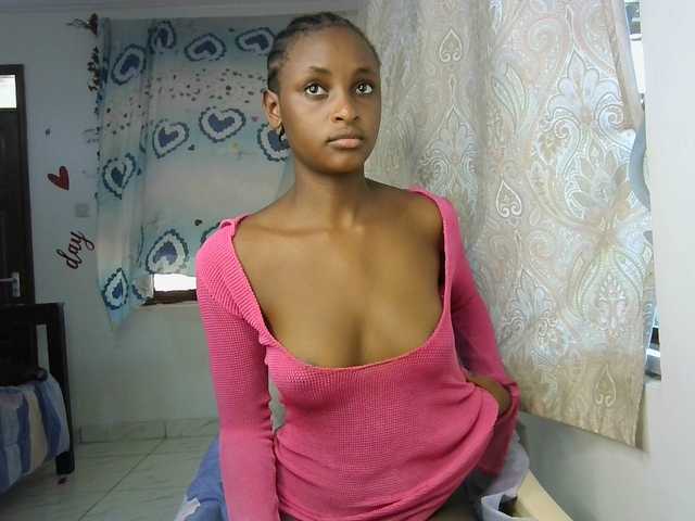 Ambrosiana's BongaCams show and profile