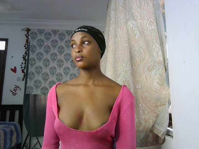 Ambrosiana's BongaCams show and profile