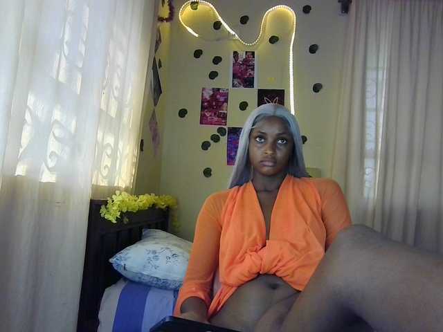 Ambrosiana's BongaCams show and profile