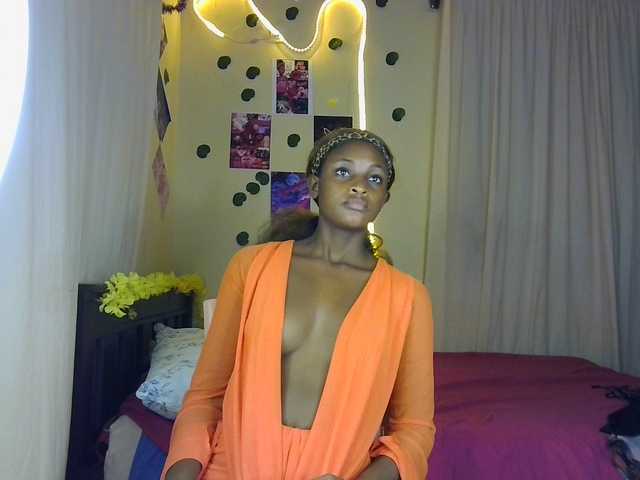 Ambrosiana's BongaCams show and profile