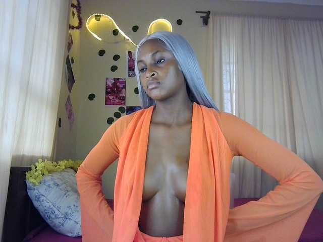 Ambrosiana's BongaCams show and profile