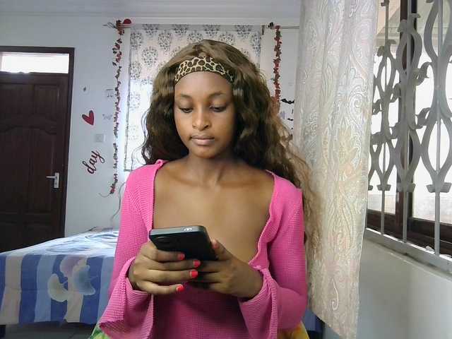 Ambrosiana's BongaCams show and profile