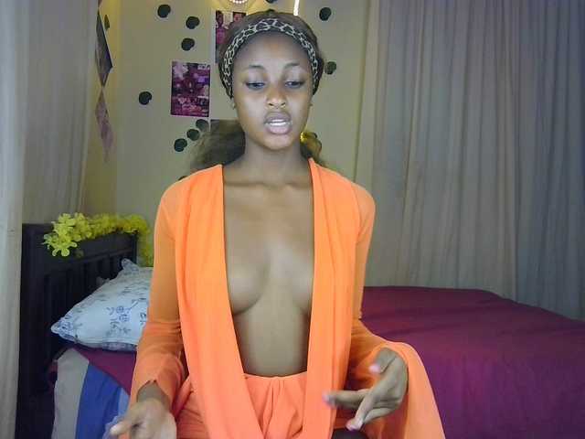 Ambrosiana's BongaCams show and profile