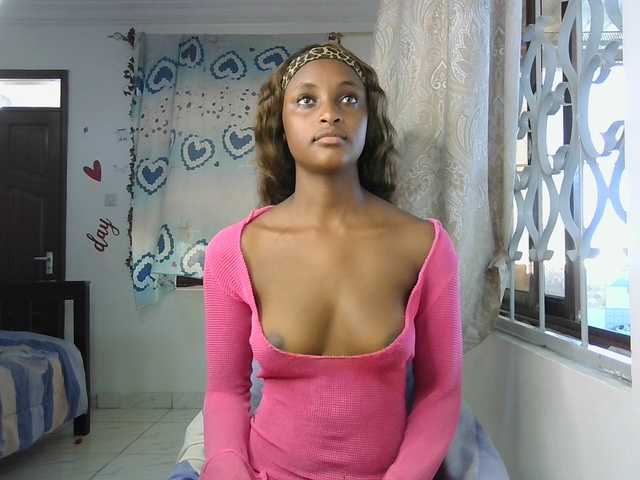 Ambrosiana's BongaCams show and profile