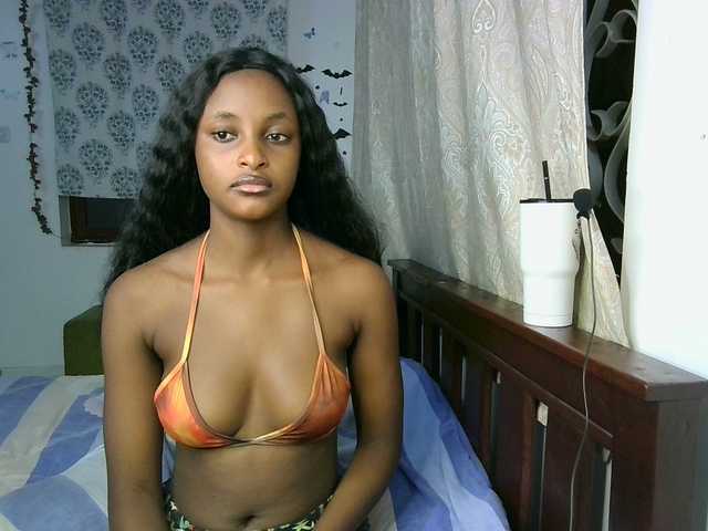 Ambrosiana's BongaCams show and profile