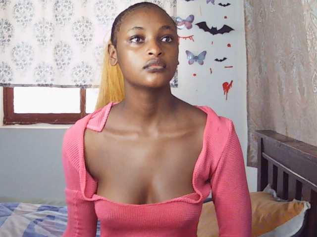 Ambrosiana's BongaCams show and profile