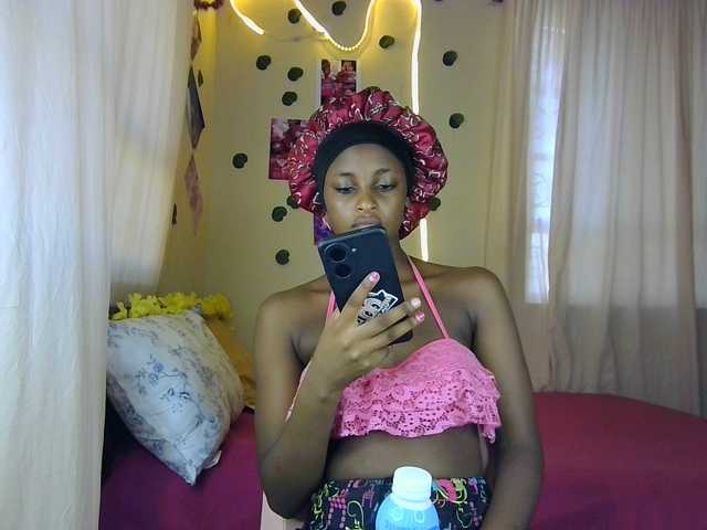 Ambrosiana's BongaCams show and profile