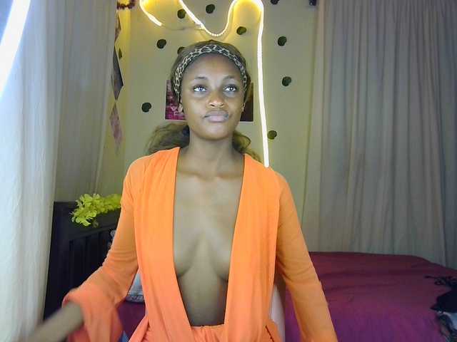 Ambrosiana's BongaCams show and profile