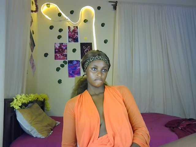 Ambrosiana's BongaCams show and profile