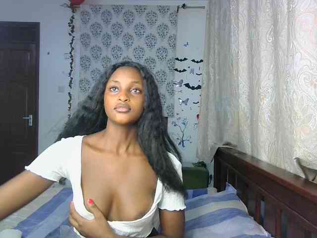 Ambrosiana Live Webcam on BongaCams