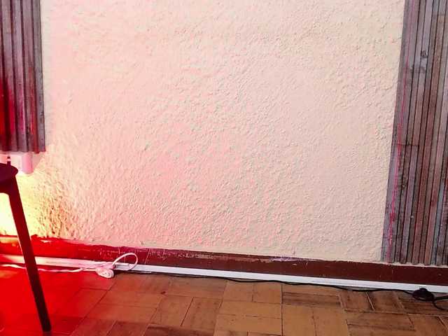 sluttyysucker's BongaCams show and profile