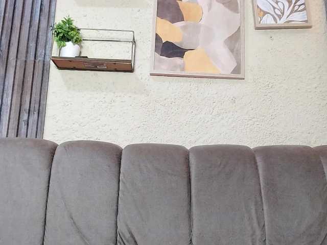 sluttyysucker's BongaCams show and profile