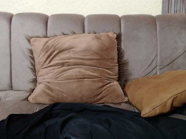 sluttyysucker — Get me all naked teeasing my asshole and play with my dildo so inside my ass@total -- cuenta regresiva: @sofar ya recaudado, @remain restantes para empezar el show!