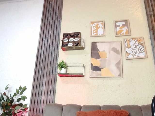 sluttyysucker's BongaCams show and profile