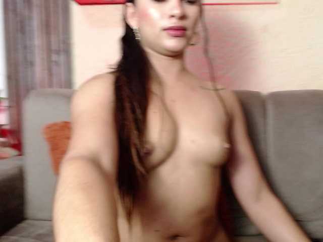 sluttyysucker's BongaCams show and profile