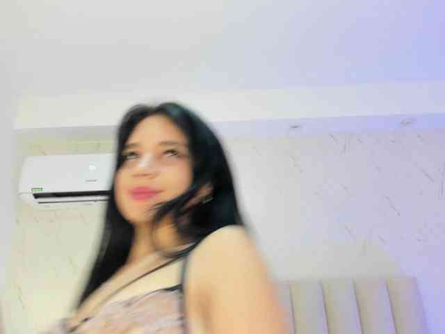 CriistalBlossom webcam