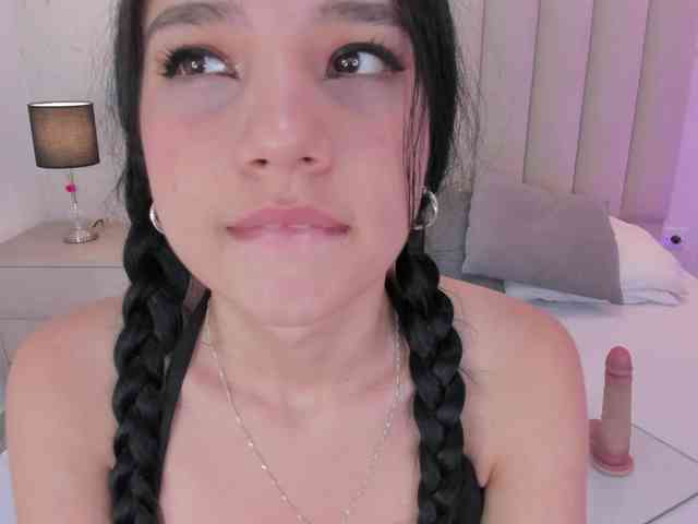 CriistalBlossom webcam