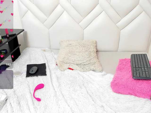 Amelia02's BongaCams show and profile