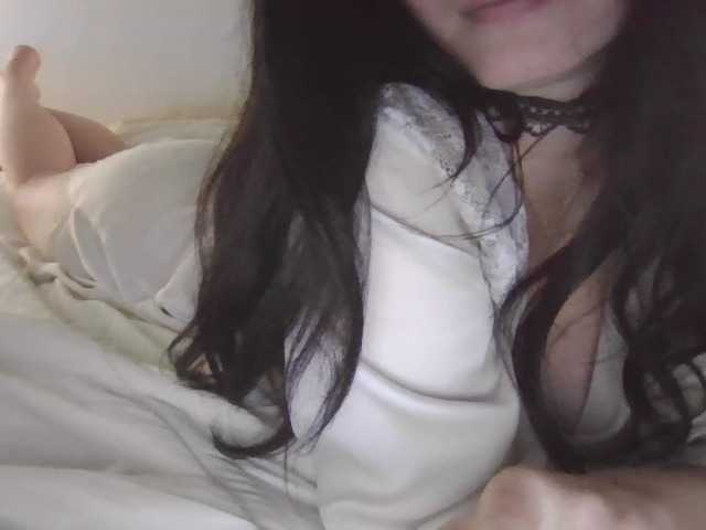 Nightcat's BongaCams show and profile