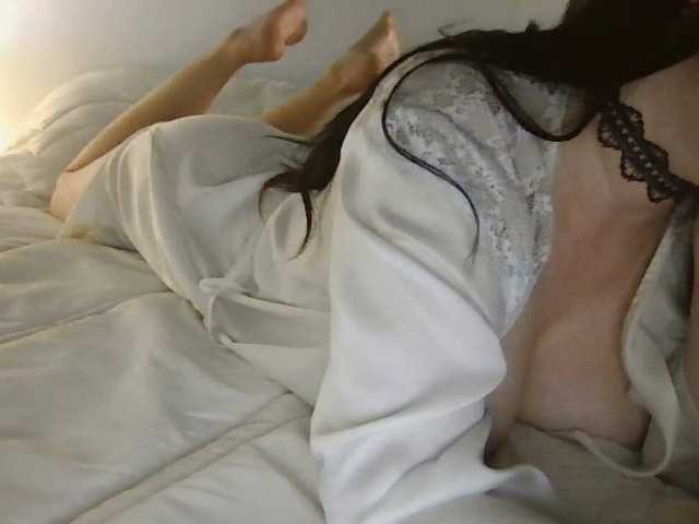 Nightcat's BongaCams show and profile