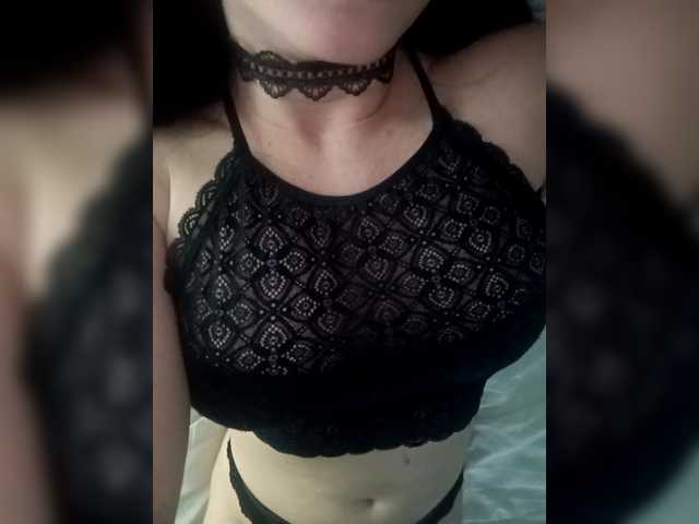 Nightcat's BongaCams show and profile