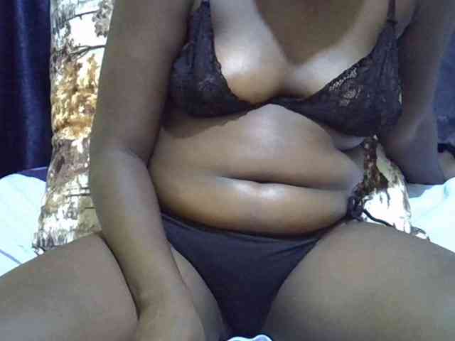 Africangoddess22 webcam