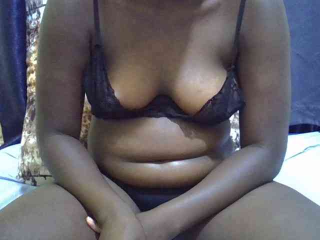 Africangoddess22 webcam