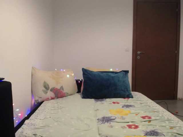 IvyCharlotte's BongaCams show and profile