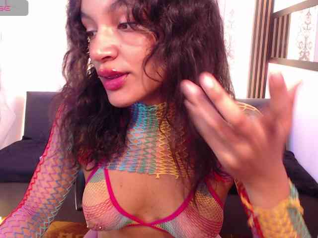 Nyxx-Velariia webcam