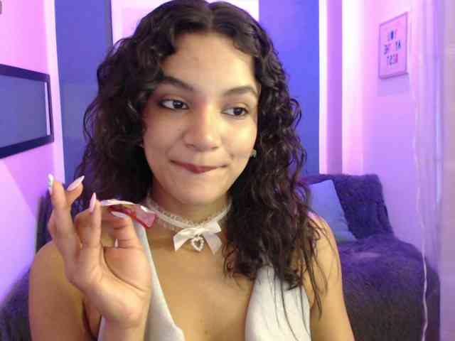 Nyxx-Velariia webcam