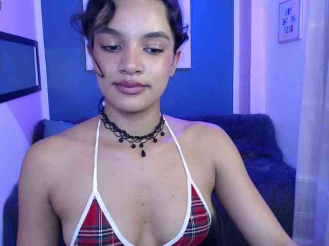 Nyxx-Velariia webcam