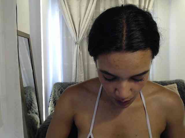 Nyxx-Velariia webcam